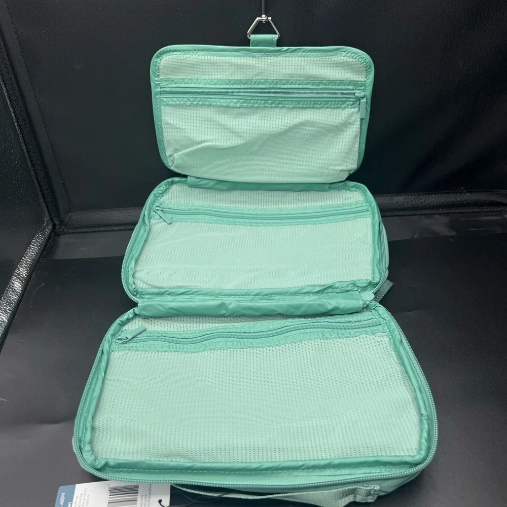 Vera Bradley Hanging Travel Organizer